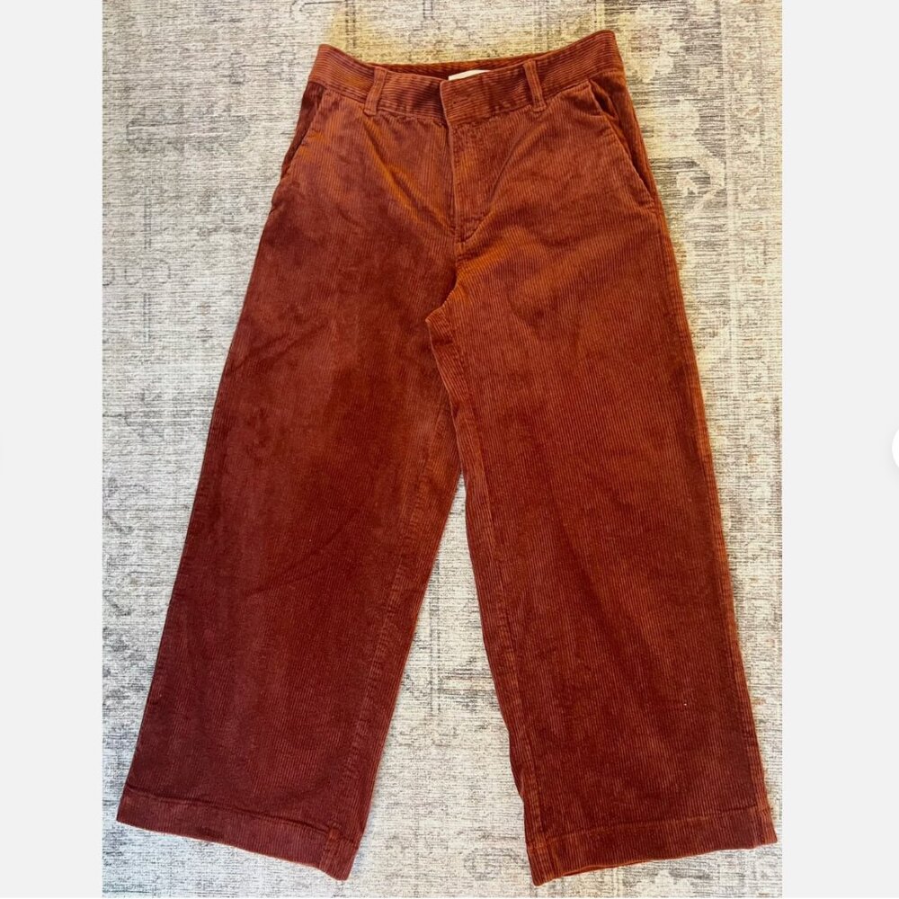 LOFT Corduroy Burnt Orange Cropped Wide Legged Pants Women's size 6 28"
